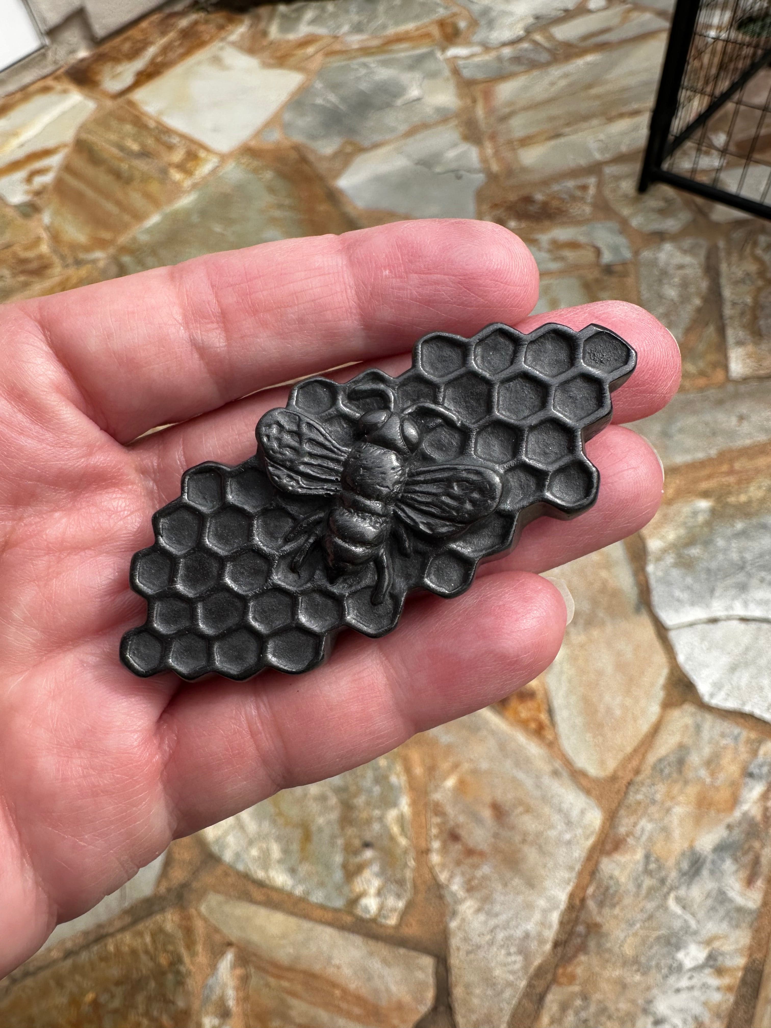 Curio Bee & Honeycomb Designer Graphite – Handmade Sculptural Pencil (2”)